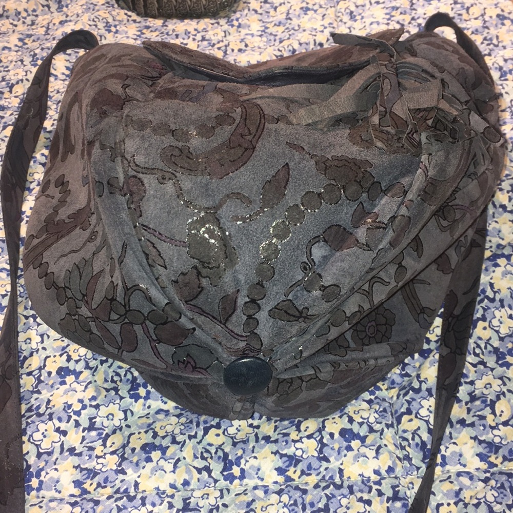 Vintage Stuart Weitzman bucket bag